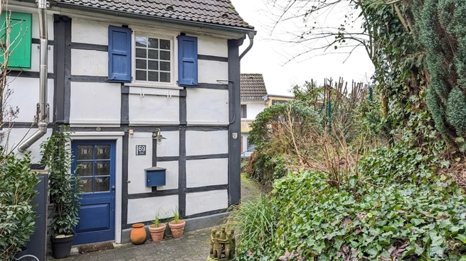 Bild: Eingang des Hauses