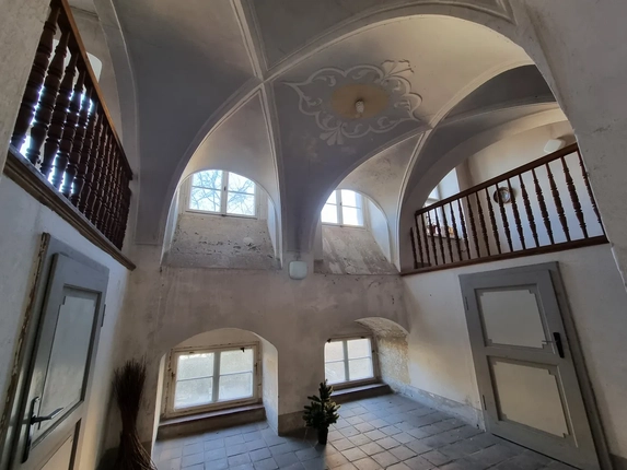 Bild: Treppenhaus - Halle
