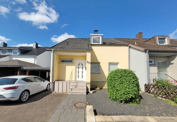 Bild: Haus Straßenseite