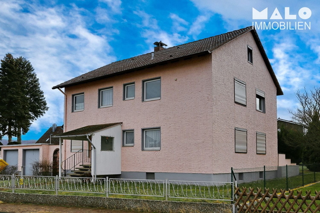 Bild: Front- Giebelansicht