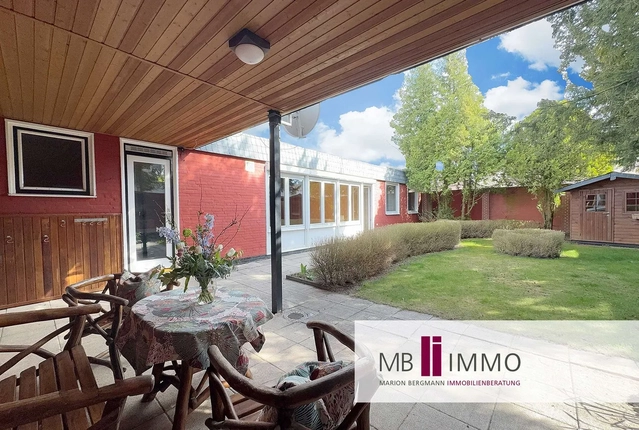 Bild: Blick in den Garten