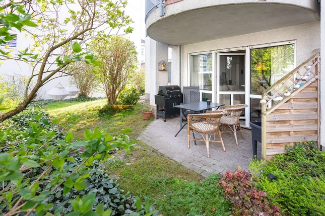 Bild: Racano Immobilien_Garten_01