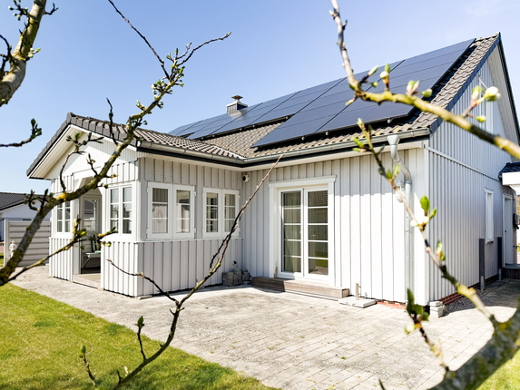 Bild: Hausansicht | Gartenseite