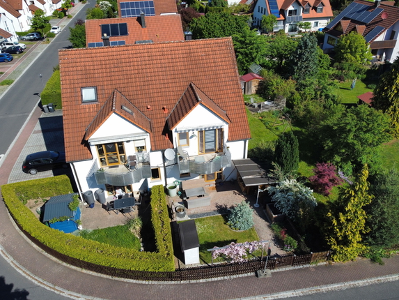 Bild: Moderne Wohnung mit Balkon