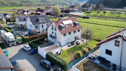 Blick auf das Einfamilienhaus, teilbar in zwei Doppelhaushälften