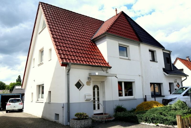 Bild: Gepflegte Doppelhaushälfte