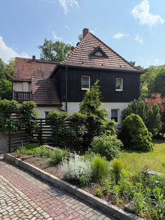 Bild: Haus_Vorderansicht
