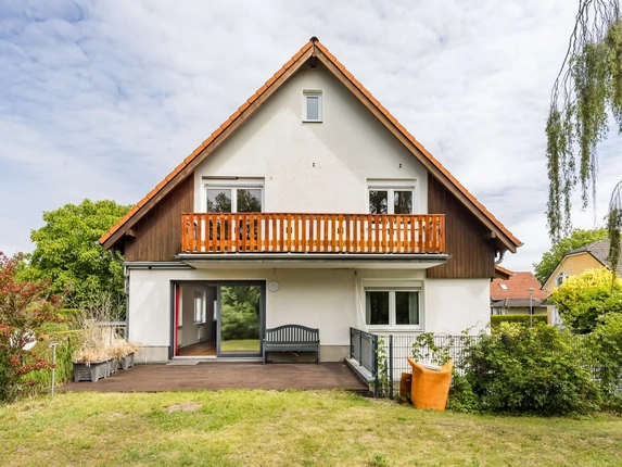 Bild: Hausansicht Garten