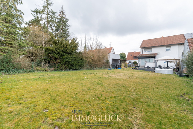 Bild: Haus Rückansicht Garten