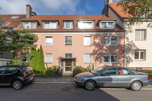 Bild: Straßenseitige Ansicht