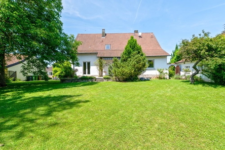 Rückwertige Hausansicht (1)