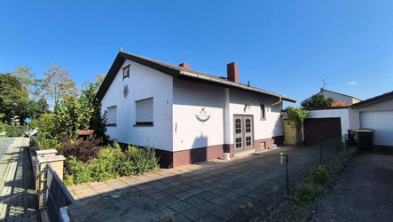 Straßenansicht