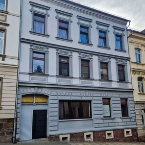 Fassade Straßenansicht.jpg
