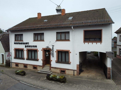 Straßenansicht
