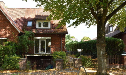 Haus Front.jpg