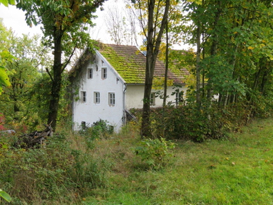 eingewachsenes Anwesen