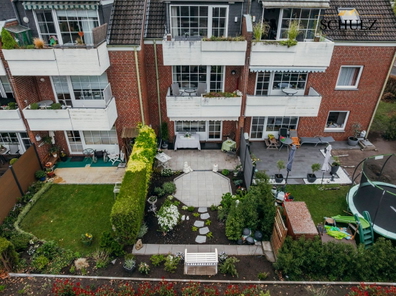 Terrasse und Garten