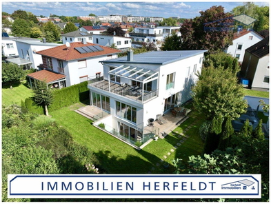 Sehr repräsentatives Anwesen