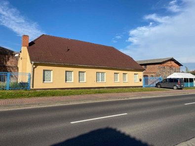 Straßenansicht