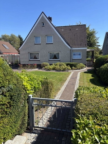 Hausansicht von der Straße