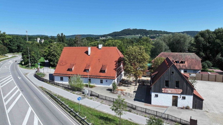 West Ansicht und Blick zur Burg Wolfstein