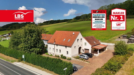 Anwesen auf dem Lande mit Stadtnähe
