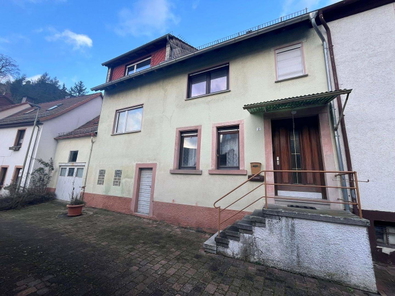 Straßenansicht