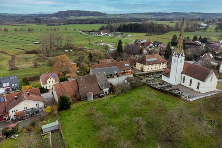 im Ortskern von Pfrungen
