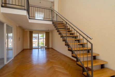 Wohnzimmer mit Galerie