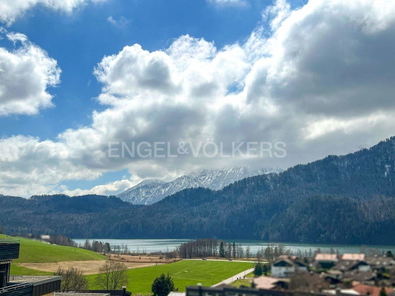 Berg- und Seeblick