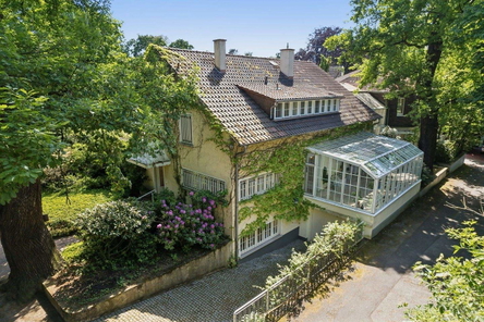 Drohnenaufnahme Vorderhaus