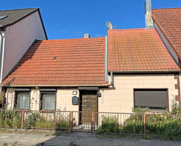 Hausfront.jpg