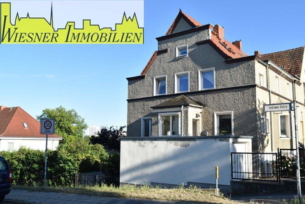 Straßenansicht