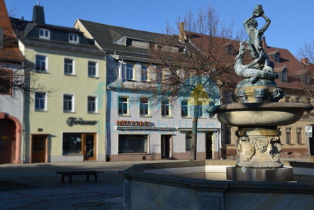 Straßenansicht