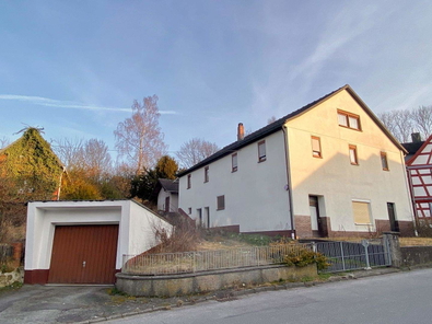 Wohnhaus & Garage