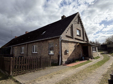 Straßenansicht