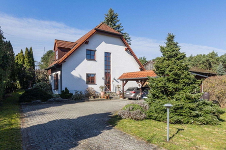 Wohnhaus im hinteren Grundstücksteil