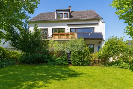 Hausansicht Gartenansicht...