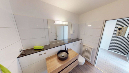 Modernes Duschbad