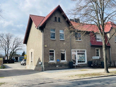 Straßenansicht