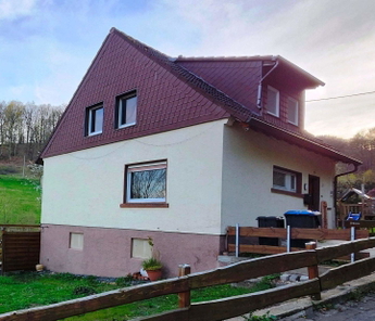 Einfamilienhaus am Waldrand in Hemer.jpg