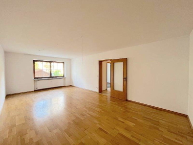 Wohnzimmer Bild 1