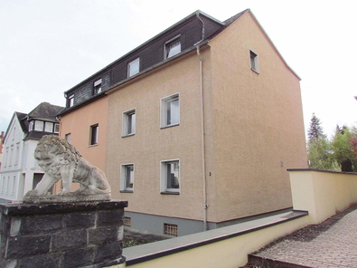 straßenseitige Ansicht