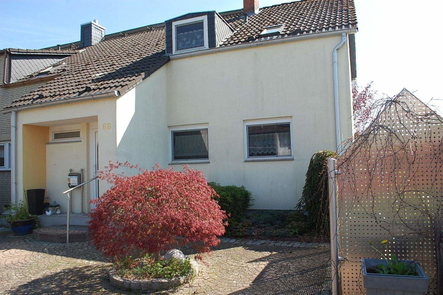 Reihenendhaus Hauseingangsseite