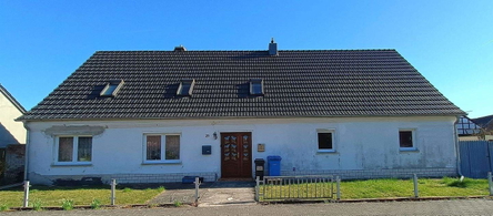 Wohnhaus Vorderseite Straßenansicht!