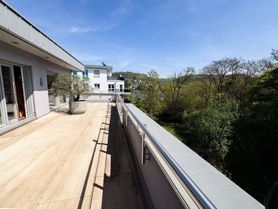 Traumterrasse mit Rheinblick!