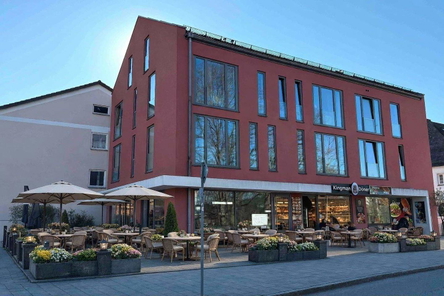 Terrassenansicht illustriert.jpg