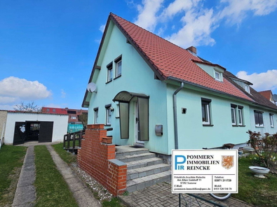 Ansicht Haus und Garage!.jpg
