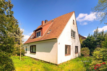 Hausansicht_Seite.jpg