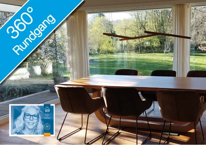 Essbereich mit Gartenblick